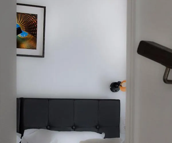 Du Commerce Et Restaurant Apart-hotel Gelles